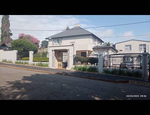 4 BEDROOM HOUSE FOR SALE IN KENSINGTON